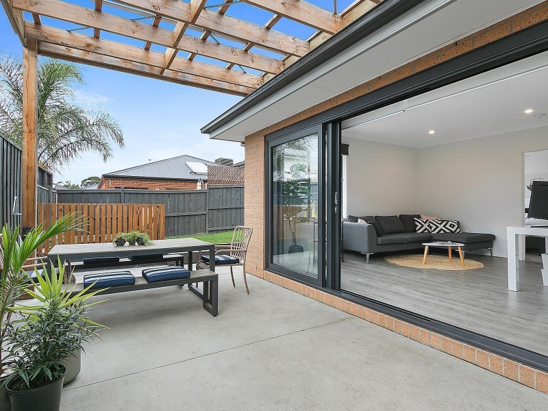 13 McPherson Drive, Croydon VIC 3136
