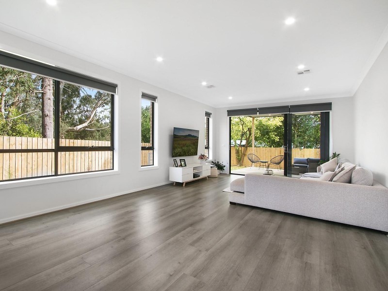 133 Lincoln Road, Croydon VIC 3136