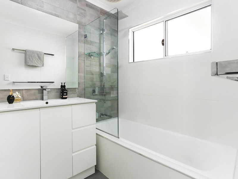32 Beacon Drive, Cornubia QLD 4130