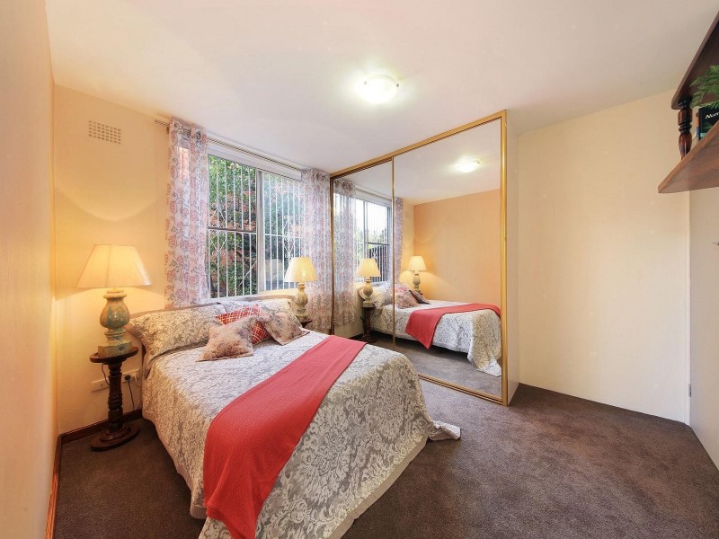 2/50 Universal Street, Eastlakes NSW 2018