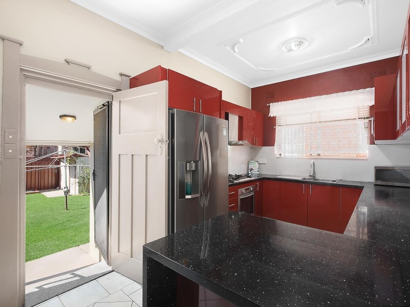 41 Westcott Street, Eastlakes NSW 2018