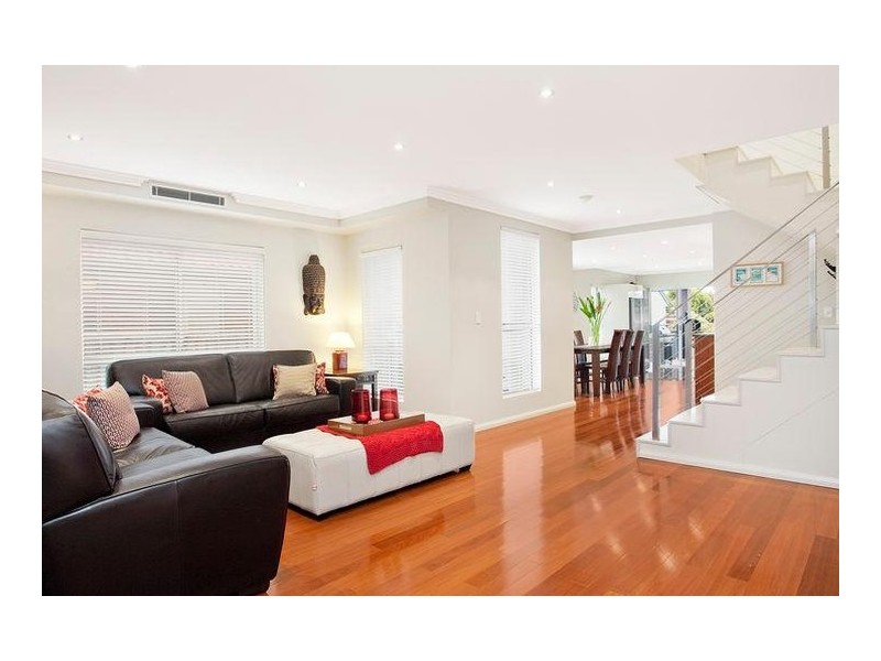 20 Bonanza Parade, Sans Souci NSW 2219