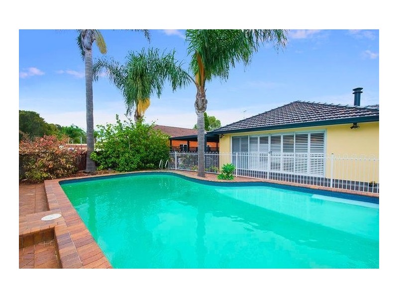 8 Wollondilly Place, Sylvania Waters NSW 2224