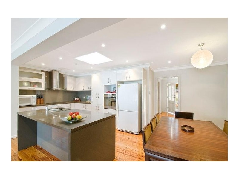 8 Wollondilly Place, Sylvania Waters NSW 2224