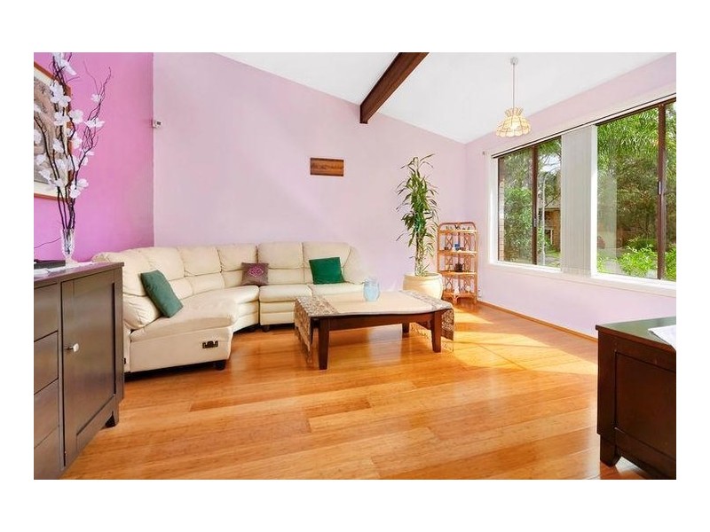 12 Byron Place, Illawong NSW 2234