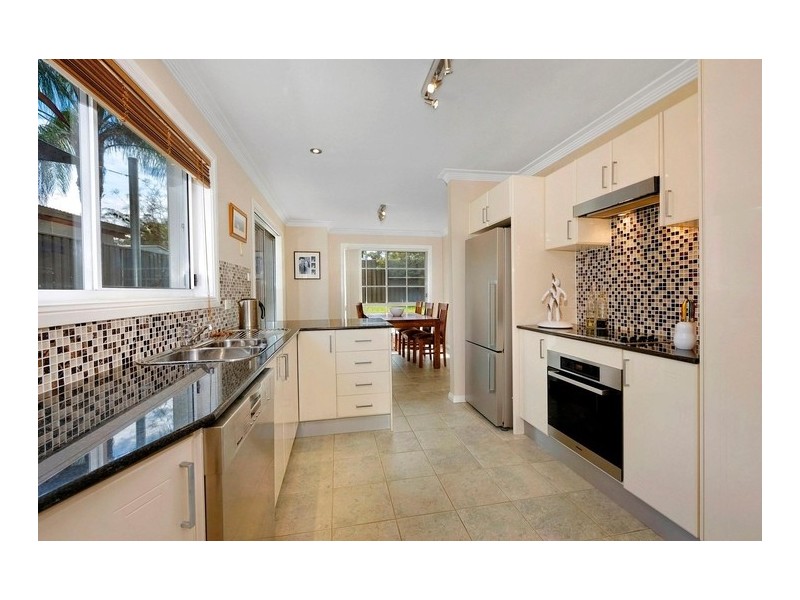 10A Havannah Place, Illawong NSW 2234