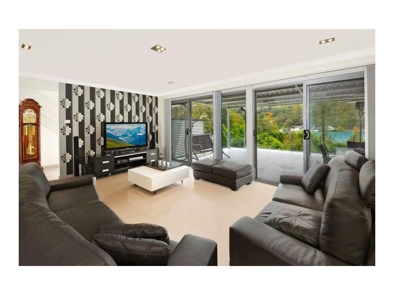 78 Griffin Parade, Illawong NSW 2234