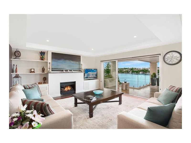 16 Kangaroo Point Road, Kangaroo Point NSW 2224