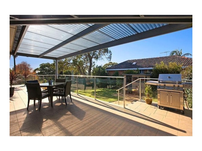 15 Wylie Street, Kirrawee NSW 2232