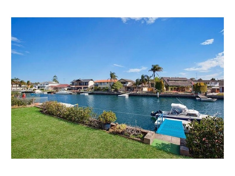 42 Castlereagh Crescent, Sylvania Waters NSW 2224