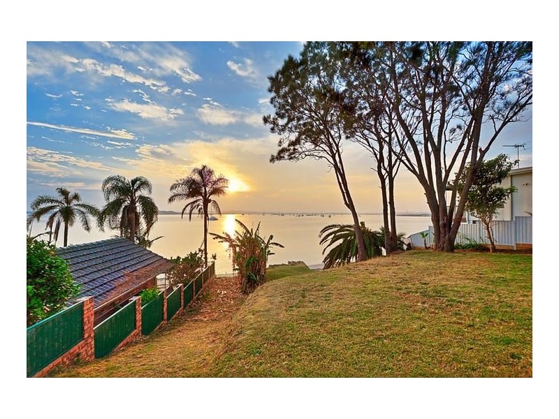44 Woodlands Road, Taren Point NSW 2229