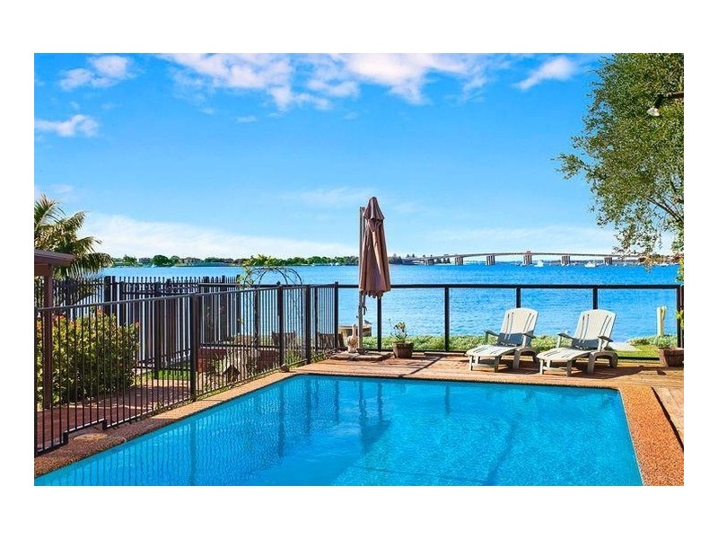 62 Belgrave Esplanade, Sylvania NSW 2224
