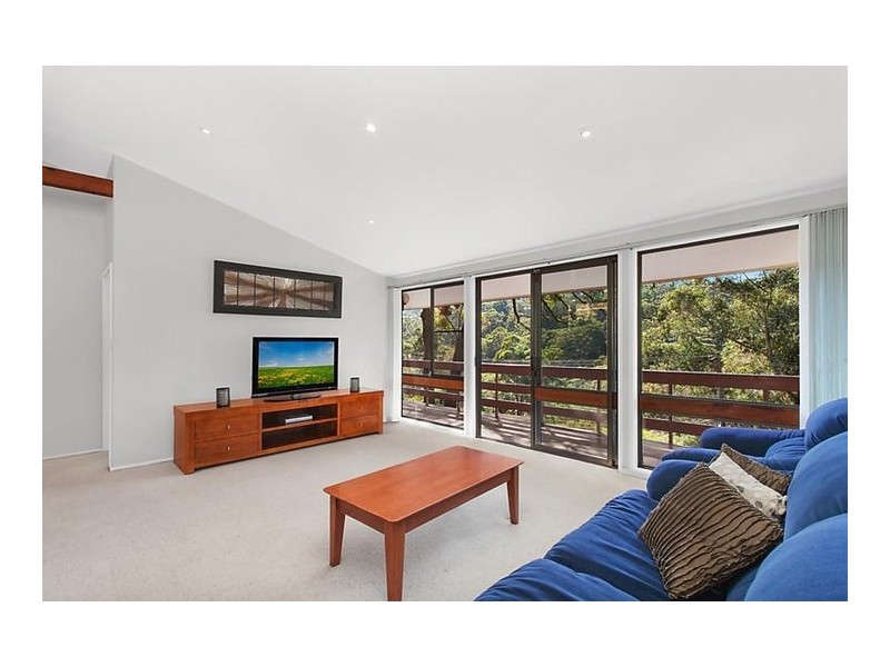 16 Upper Washington Drive, Bonnet Bay NSW 2226