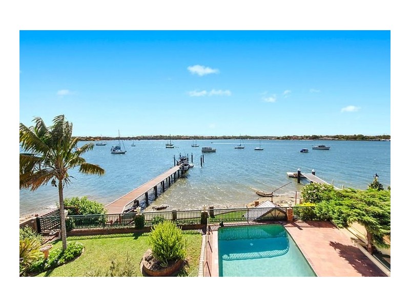 15 Holt Road, Taren Point NSW 2229
