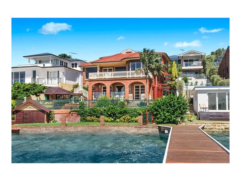 15 Holt Road, Taren Point NSW 2229