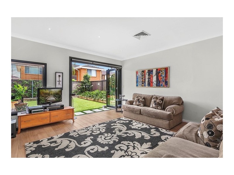 9 Murrumbidgee Avenue, Sylvania Waters NSW 2224