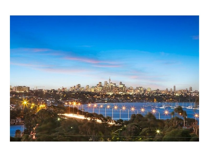 1 Yeran Street, Sylvania NSW 2224