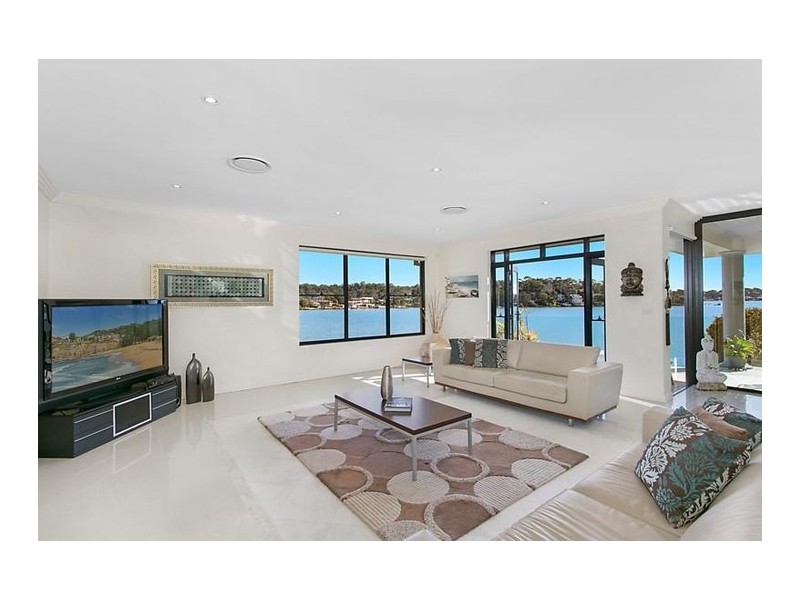 4 St Lukes Way, Kangaroo Point NSW 2224