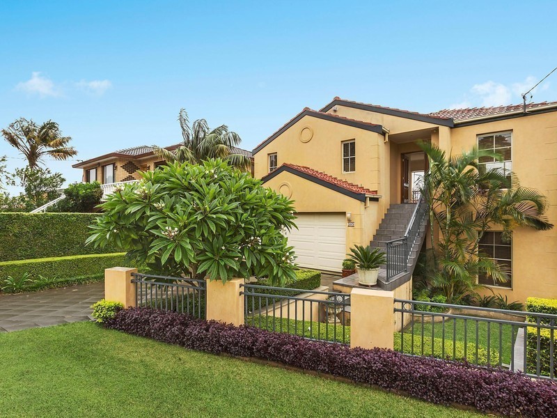 105 Holt Road, Taren Point NSW 2229