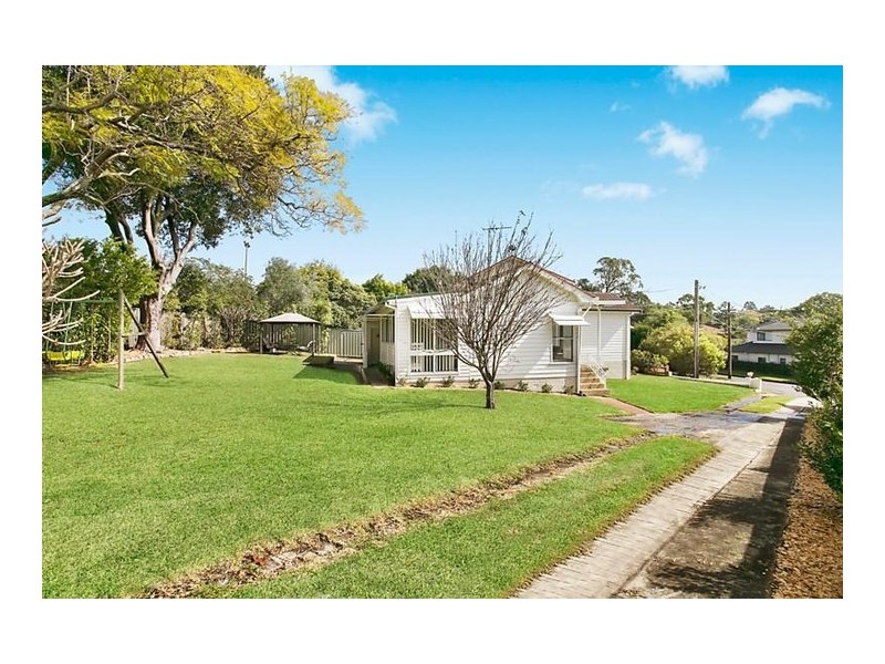 12 Wolstenholme Avenue, Gymea NSW 2227