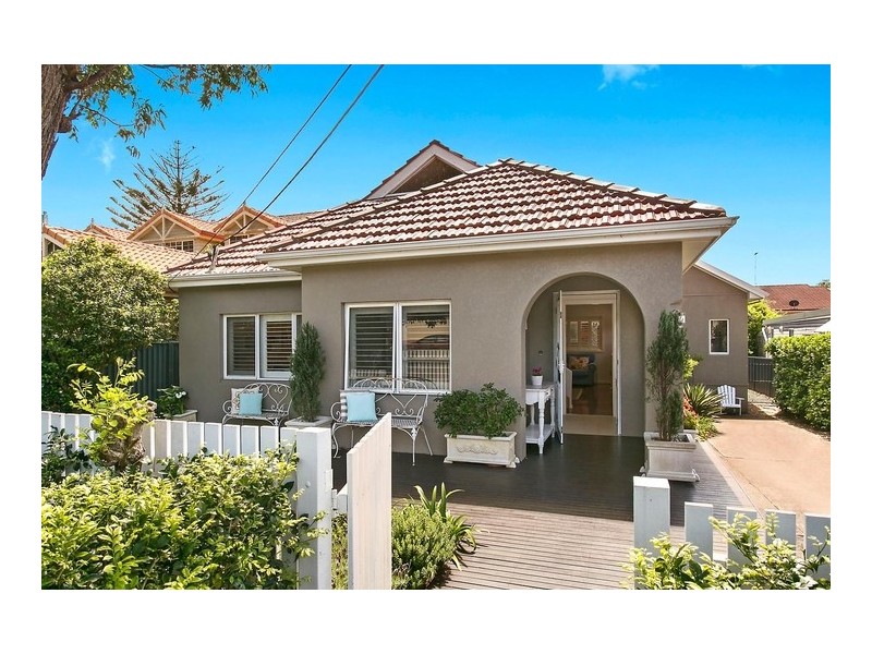 11 Trevellyan Street, Cronulla NSW 2230