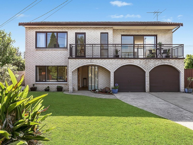 28 Wollondilly Place, Sylvania Waters NSW 2224