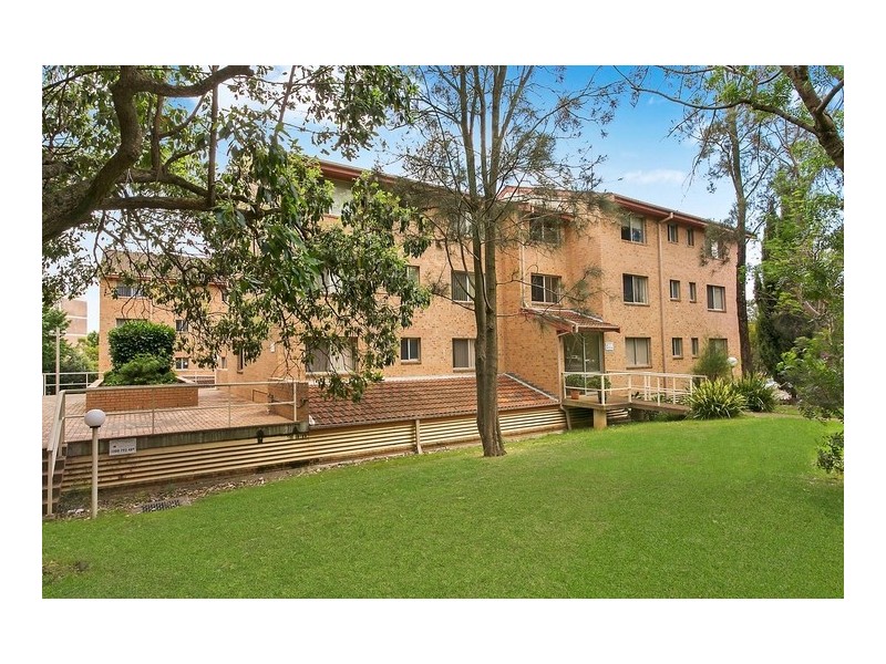 4/55 Glencoe Street, Sutherland NSW 2232