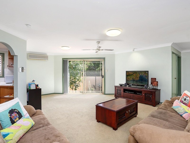 2/90 Toronto Parade, Sutherland NSW 2232