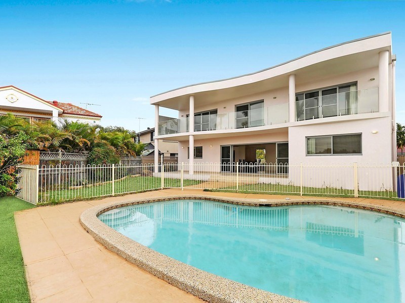 52 Macintyre Crescent, Sylvania Waters NSW 2224