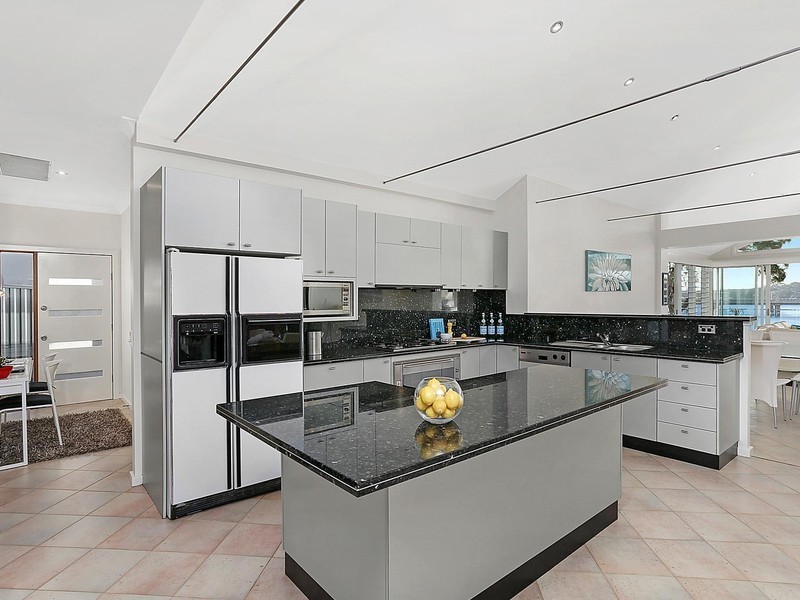 11 Green Point Road, Oyster Bay NSW 2225