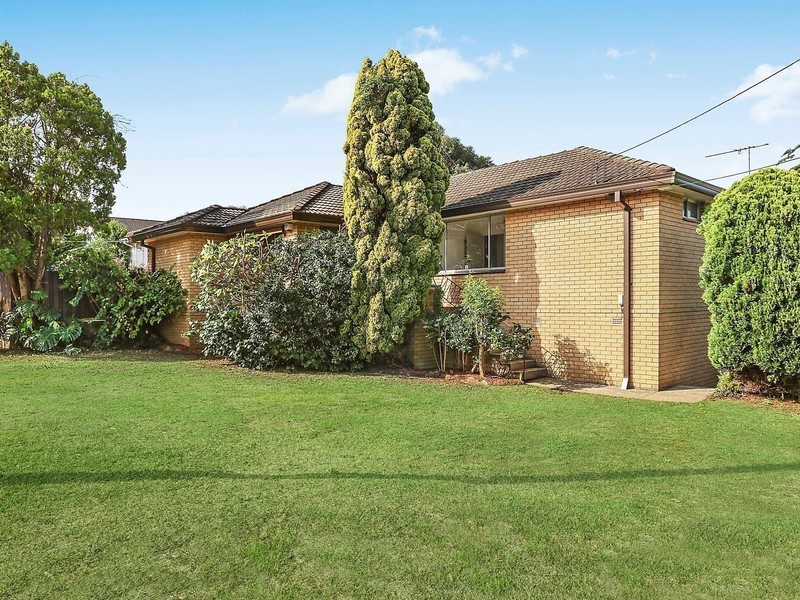 13 Holt Road, Sylvania NSW 2224