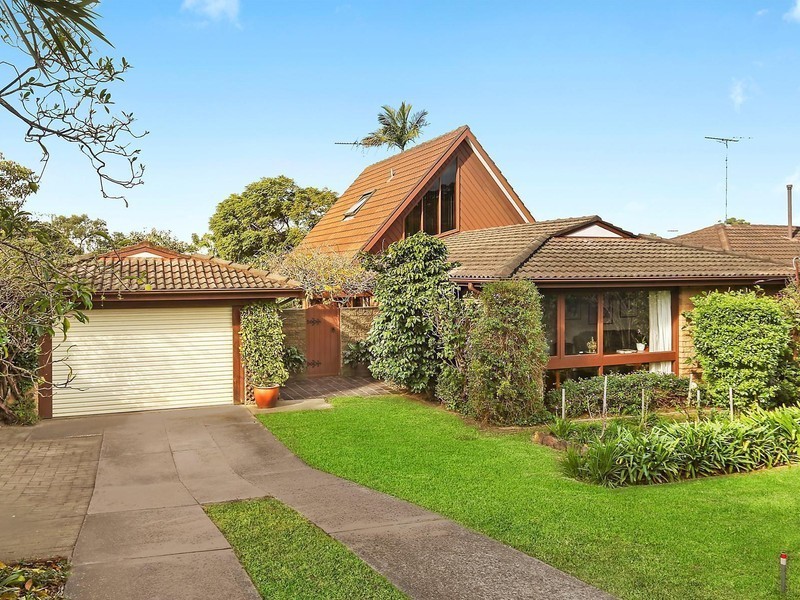 2 Greenway Street, Gymea NSW 2227