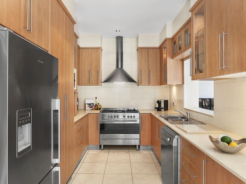 8 Winston Place, Sylvania NSW 2224