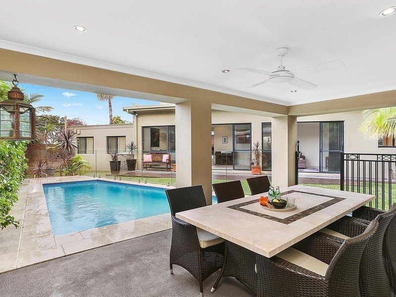 8 Winston Place, Sylvania NSW 2224