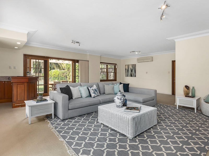 85 Carwar Avenue, Carss Park NSW 2221