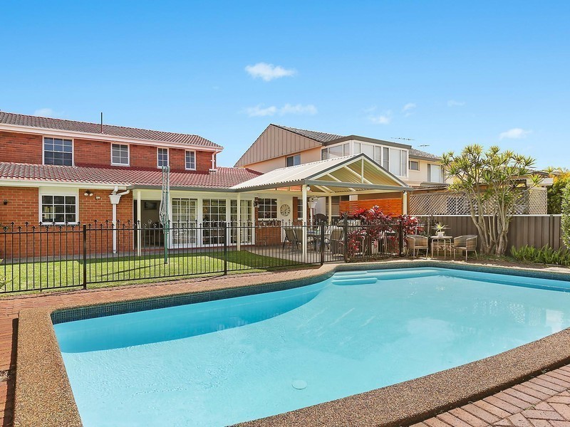 10 Hampton Road, Sylvania Waters NSW 2224