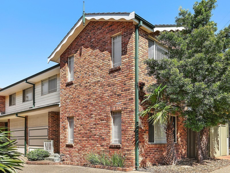 1/12 Lenna Place, Jannali NSW 2226