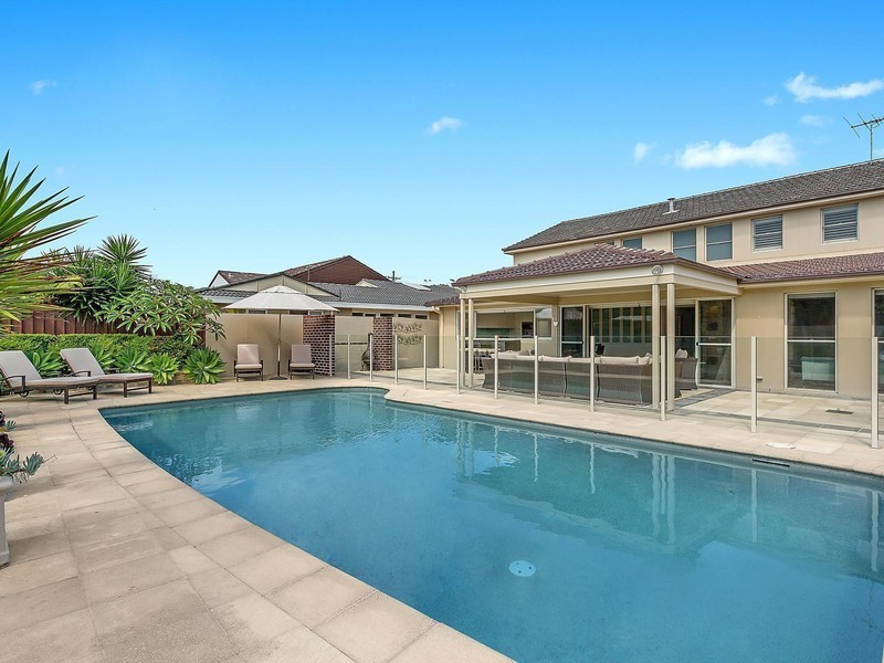 22 Hampton Road, Sylvania Waters NSW 2224