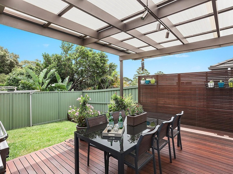 2/39 Leonay Street, Sutherland NSW 2232