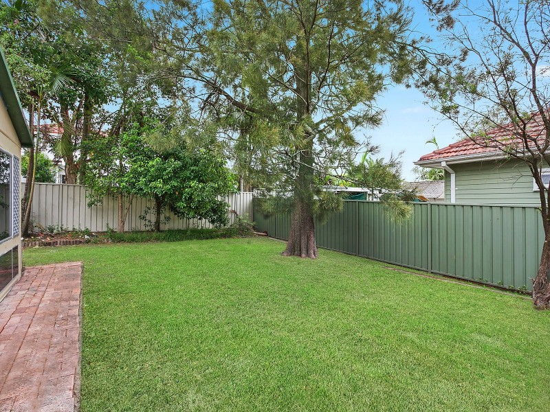 263 Taren Point Road, Caringbah NSW 2229