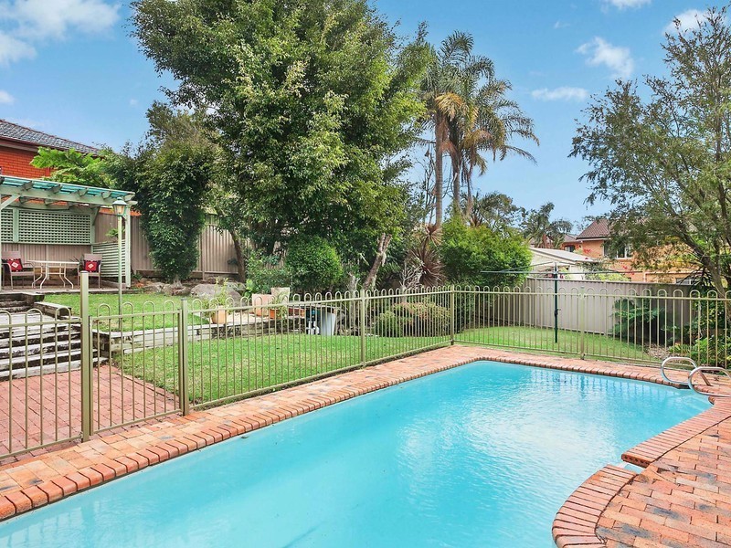 75 Osprey Drive, Illawong NSW 2234