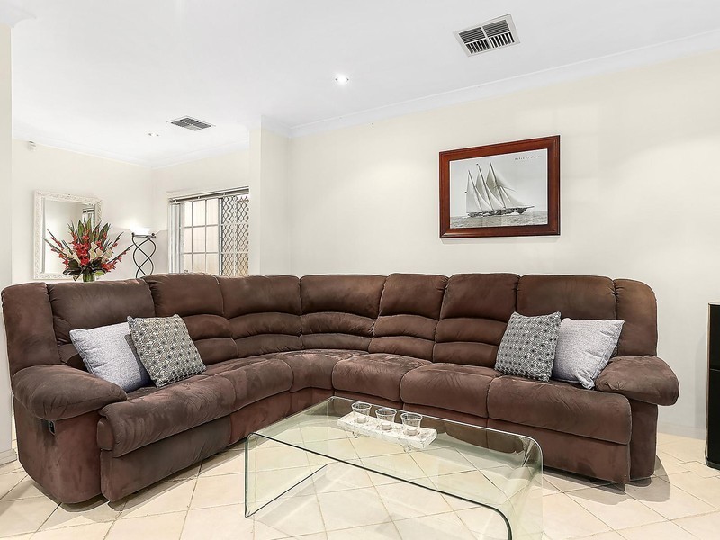 2/15 Partridge Avenue, Miranda NSW 2228