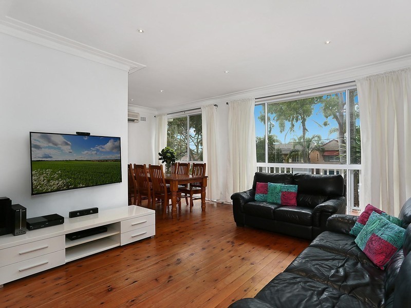 11 Orana Avenue, Kirrawee NSW 2232