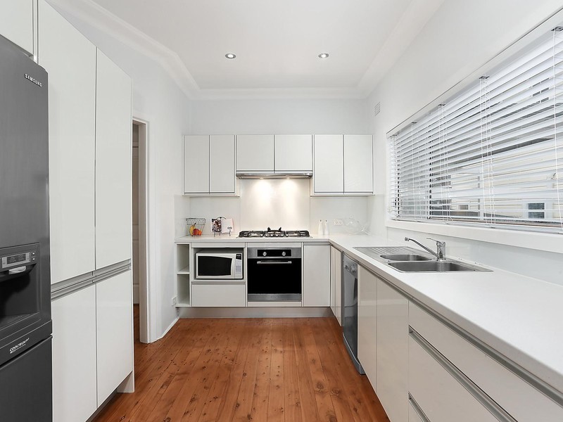 11 Orana Avenue, Kirrawee NSW 2232