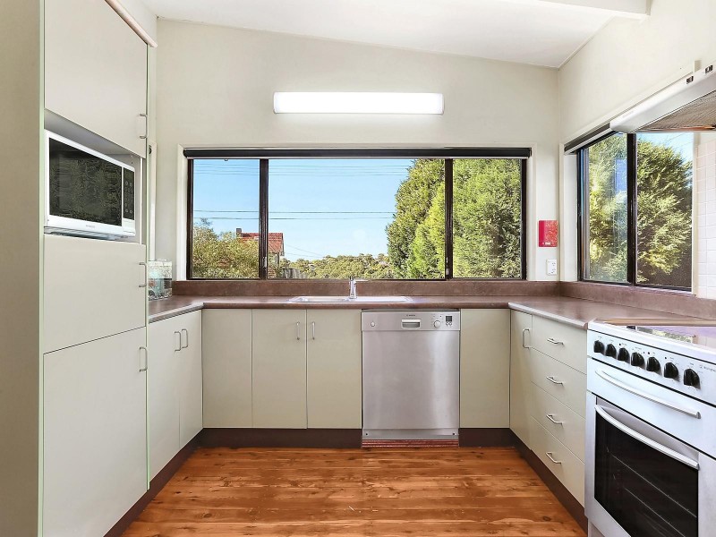 15 Currah Road, Como NSW 2226