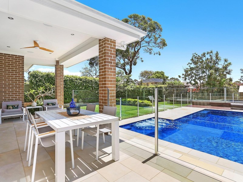 17 Dwyer Street, Gymea NSW 2227