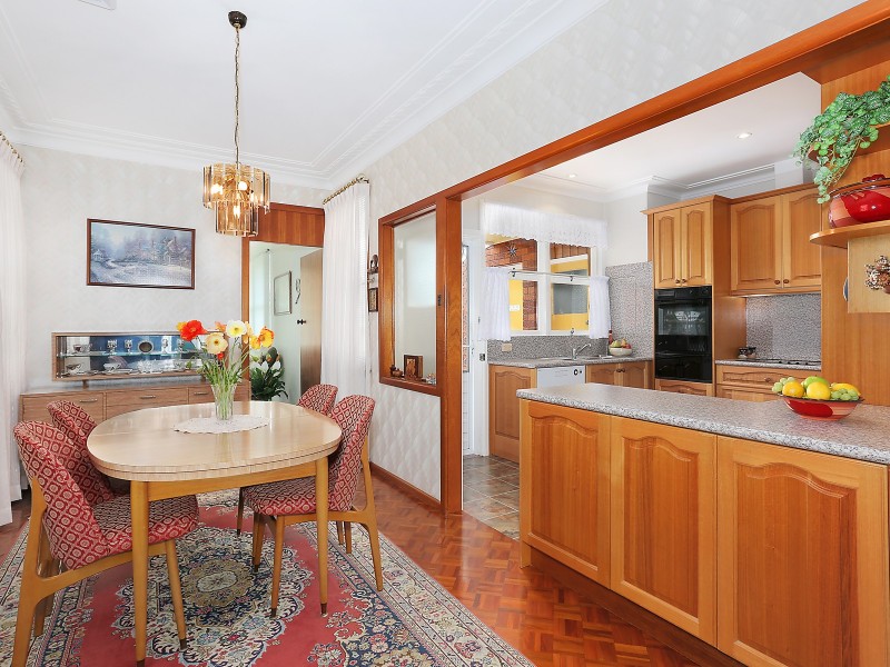 5 Cartledge Avenue, Miranda NSW 2228