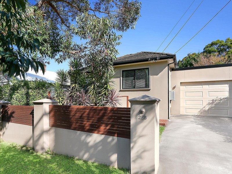 258 President Avenue, Miranda NSW 2228