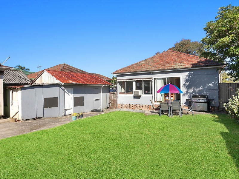 53 Old Taren Point Road, Taren Point NSW 2229
