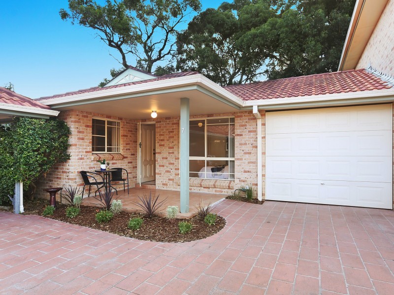 7/80 Flora Street, Kirrawee NSW 2232